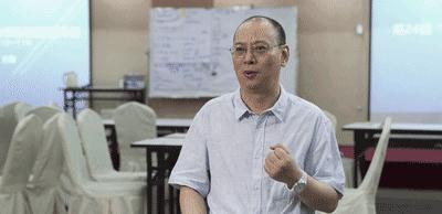 大学老师开性教育课堂，42个男女孩一起淡定讨论，家长都点赞