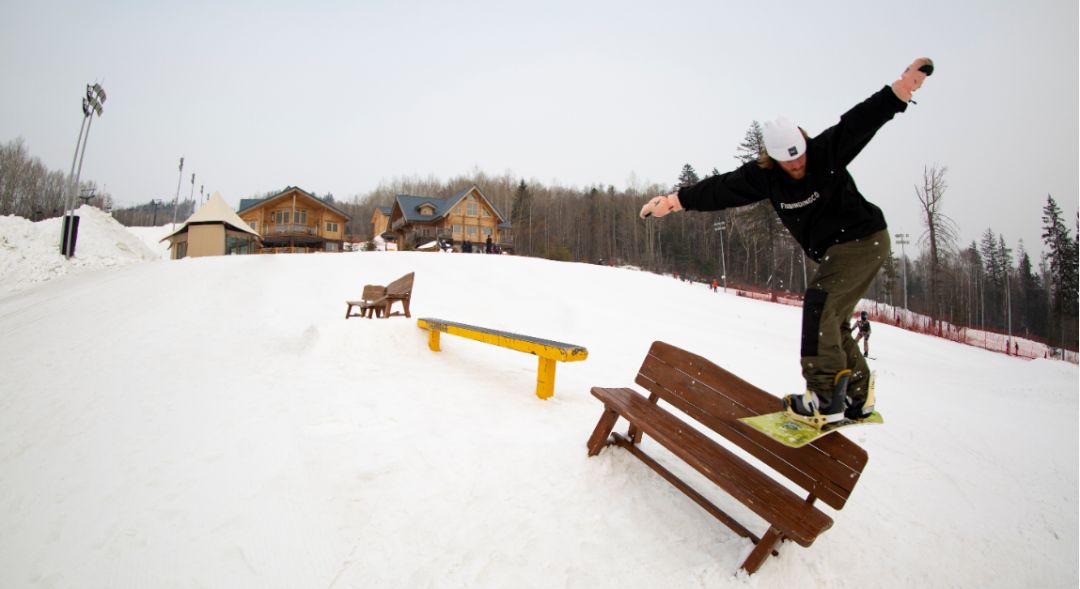 单板滑雪训练营,单板滑雪冬令营入门