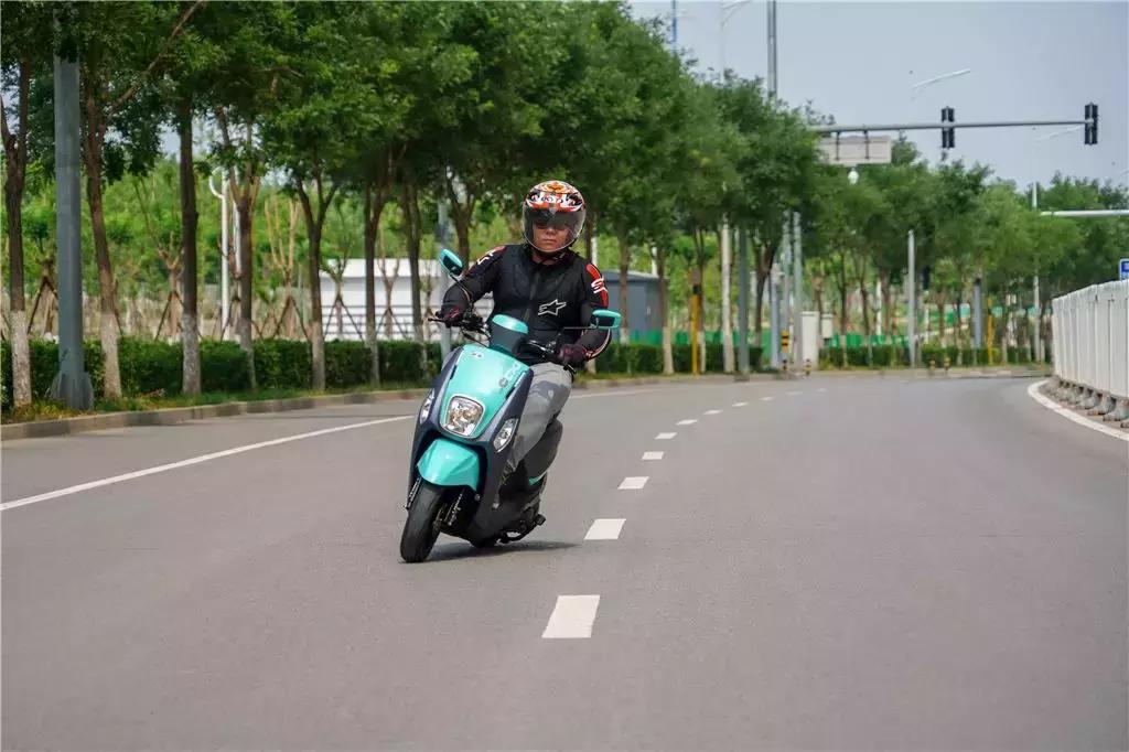 林海新雅格摩托车评测,林海新雅格踏板摩托车省油吗