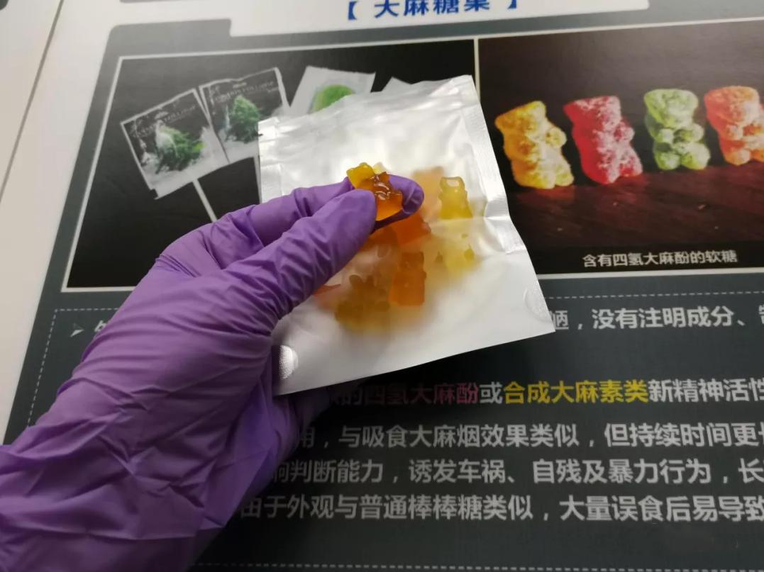 厦门留学生海淘神秘零食,厦门一留学生海淘被查获