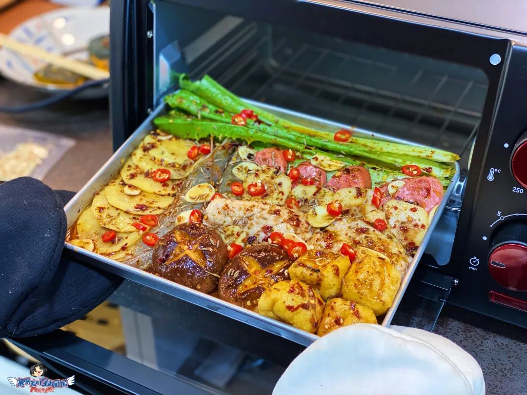 整个朋友圈都在刷《动森》，而我却爱上了在厨房刷锅