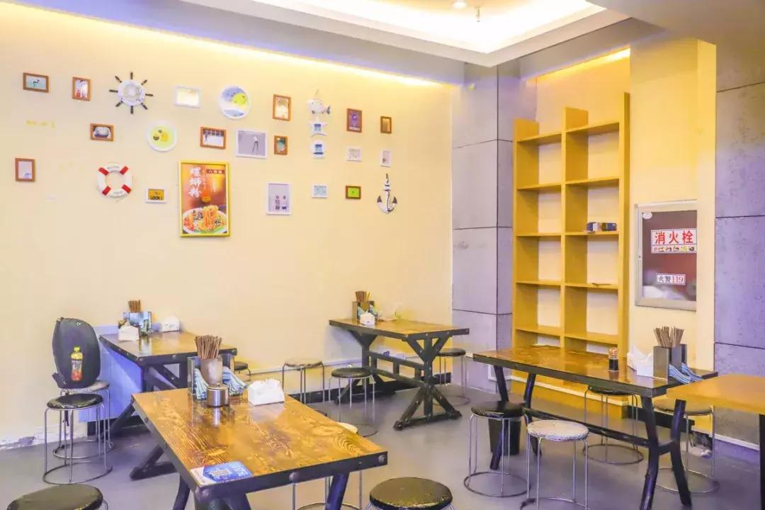 掐着鼻子分辨不出来饮料味道,螺蛳粉到底有何魅力