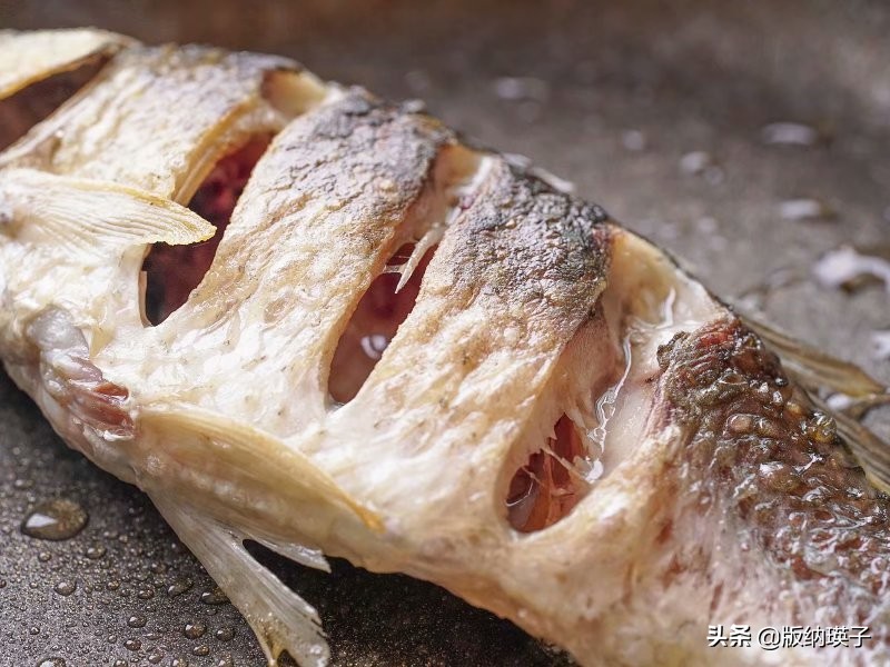 鲫鱼汤要去除鱼腥味,鲫鱼汤选什么样的鱼