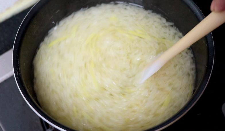 润肺蜂蜜柚子茶,蜂蜜柚子茶可清肺润燥止咳化痰