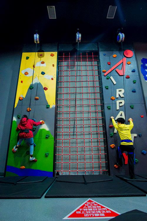 蹦床公园90米魔鬼滑梯,翼动蹦床公园滑梯