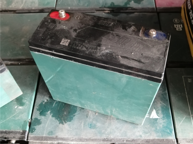 电池修复培训教程,小电流过充修复电池