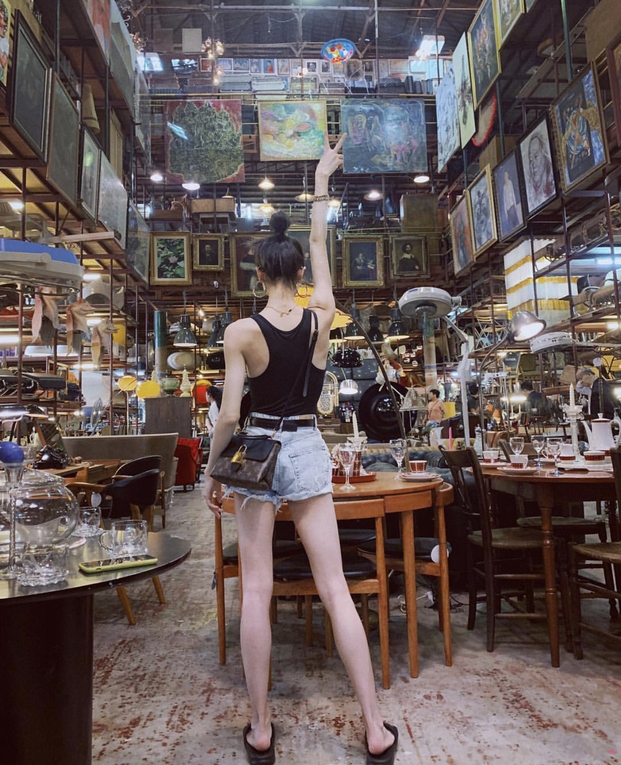 泰国曼谷旅游购物攻略视频,曼谷购物全攻略bigc