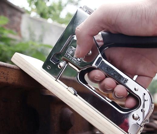 电焊枪早淘汰了，时下流行“精密五金”，价格优惠安全，贼牛瓣