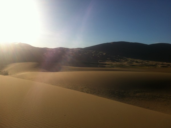 徒步穿越巴丹吉林沙漠路线,穿越巴丹吉林沙漠四日游