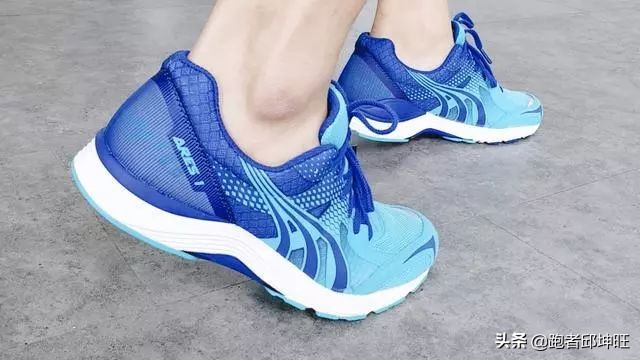 国产战神多威,跑鞋里的性价比竞速王者