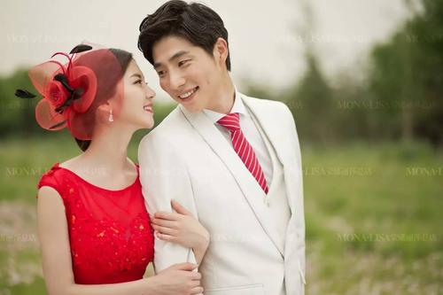 婚期已定邀请函上需要地址吗,结婚邀请函发朋友圈文案婚期已定