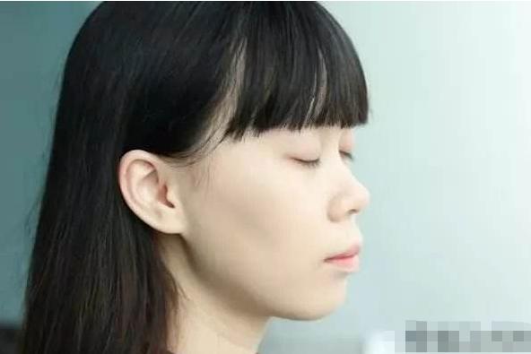 化妆小技巧想拥有完美的妆容,怎么化妆才保持一天不掉妆技巧