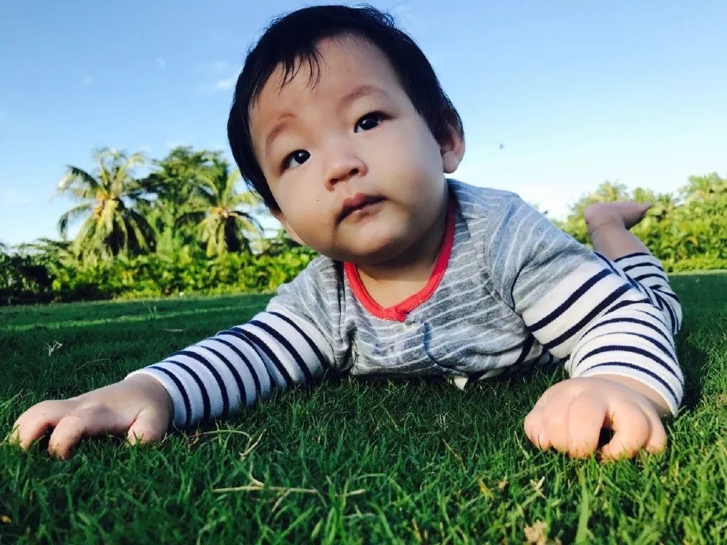 心理学上孩子哭了怎么哄,男孩爱哭也是一件好事