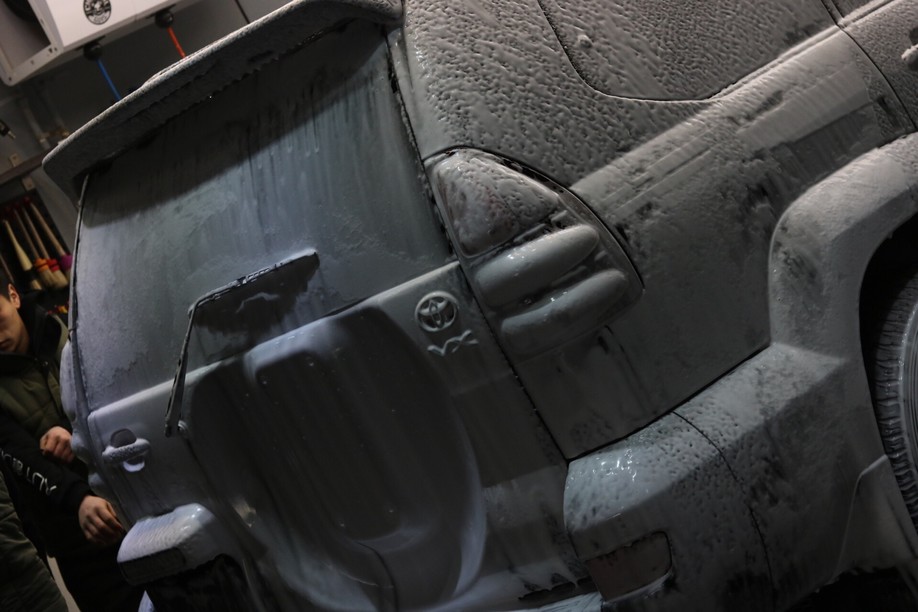 怪兽修车:修复一辆09款中东版丰田霸道,最终旧车变新车