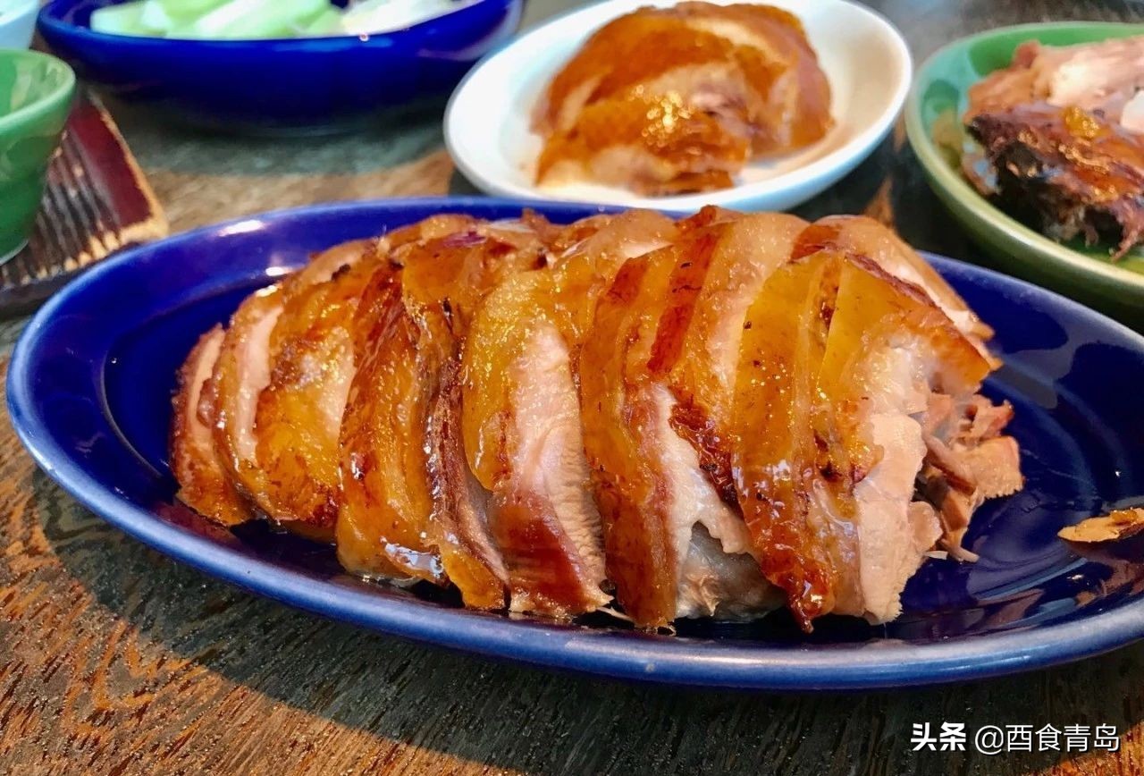 普京大帝在青岛吃的烤鸭,也是我的最爱,除了贵没毛病