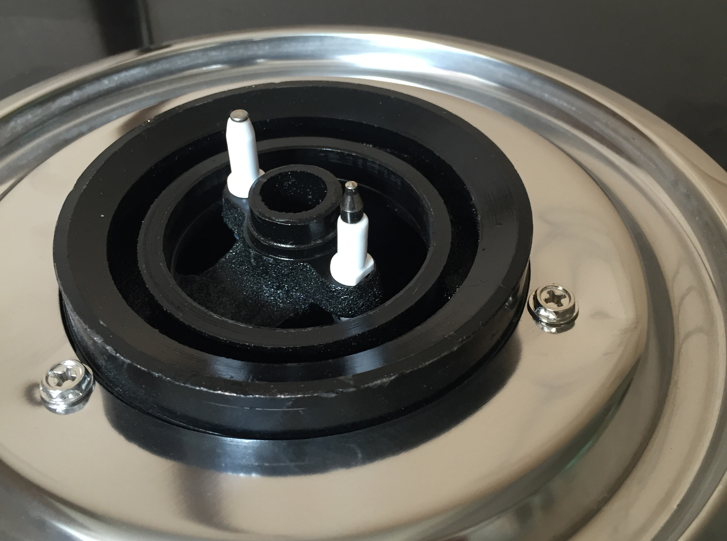 燃气灶点不着火自然熄火,燃气灶点不着自动灭