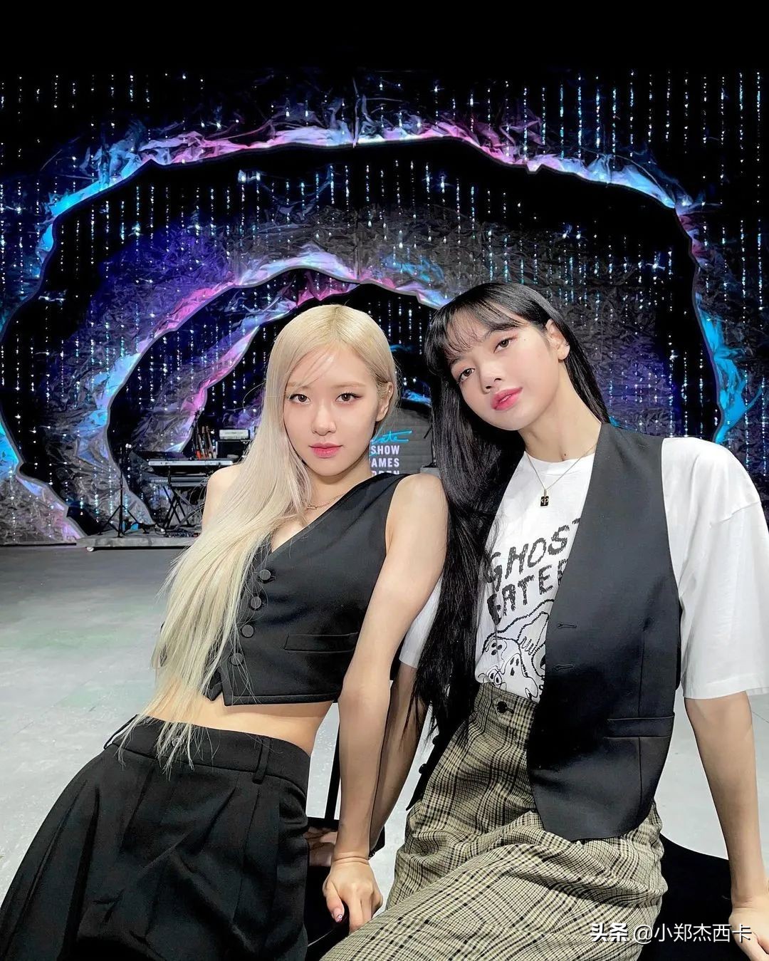 这个单品太绝了，贝嫂、丹麦玛丽王妃、周雨彤、刘雯都pick了它