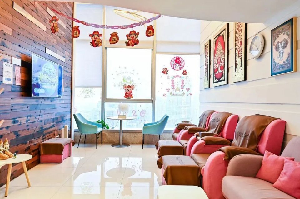 泰式精油推拿按摩手法视频,泰式背部精油推拿