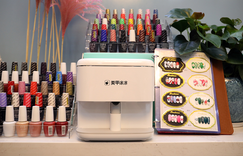 自动美甲机做美甲价格,智能美甲机美甲全过程