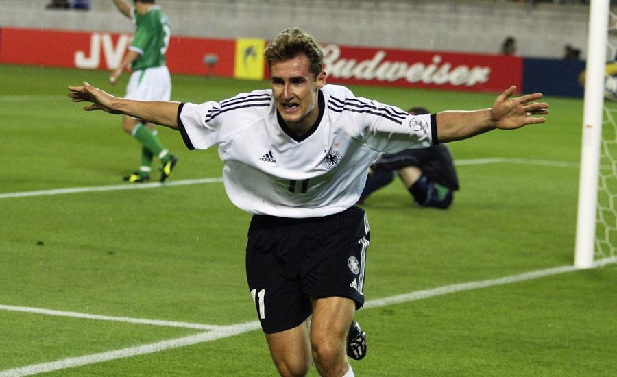 21世纪足球十大中锋克洛泽,克洛泽首次首发帽子戏法