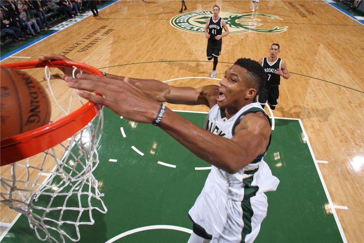 不堪入目！近五场69中19！事实再次证明，篮球第一人并非“伯乐”