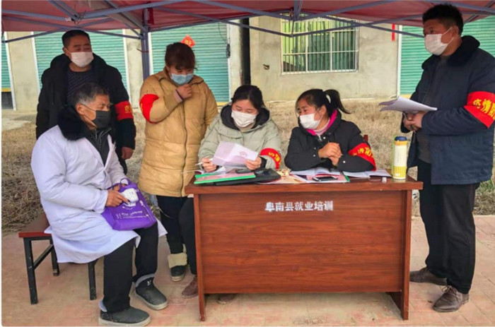 哪有什么时光静好只有人负重前行,哪有什么岁月静好只有人负重前行