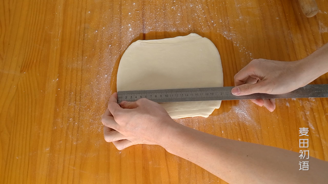 可颂机器开酥的正确方法和步骤,牛角包可颂面包开酥教程视频