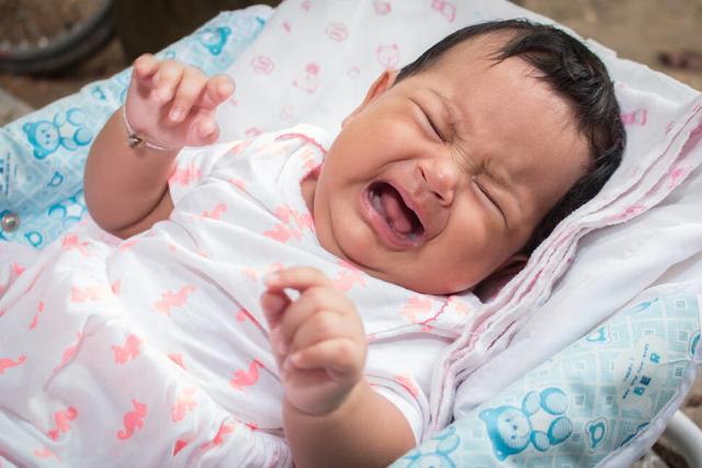 宝宝夜猫子不睡觉,宝宝不睡觉的小夜猫子