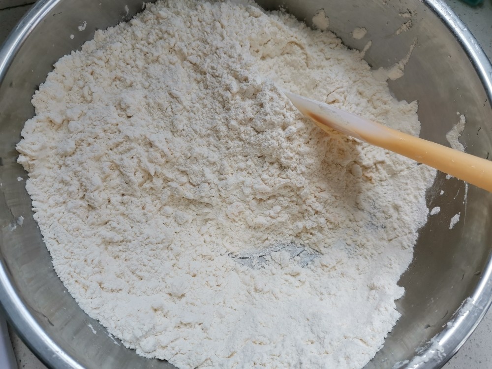 如何炸油条又脆又蓬松配方,家庭版炸油条怎样做才好吃窍门