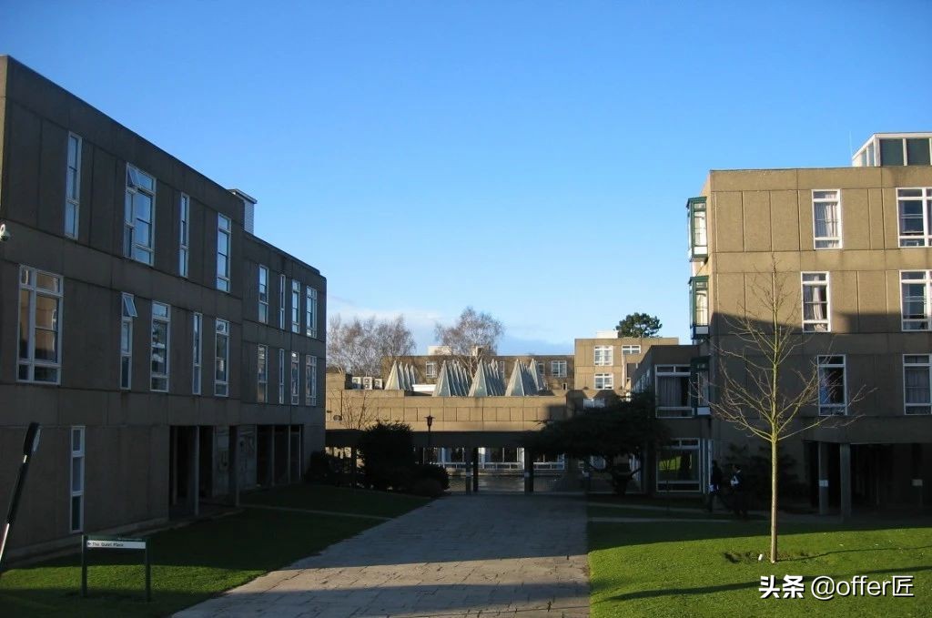 英国top100到200的学校,英国约克大学商学院世界排名