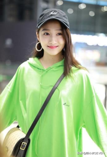 年轻时的鹿晗关晓彤卸妆,关晓彤卸妆护肤