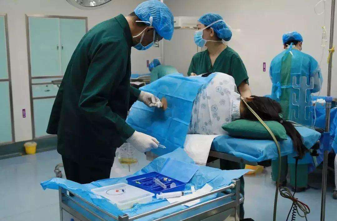 顺产、剖腹产、无痛分娩，一文讲清其中区别，打消你的所有顾虑