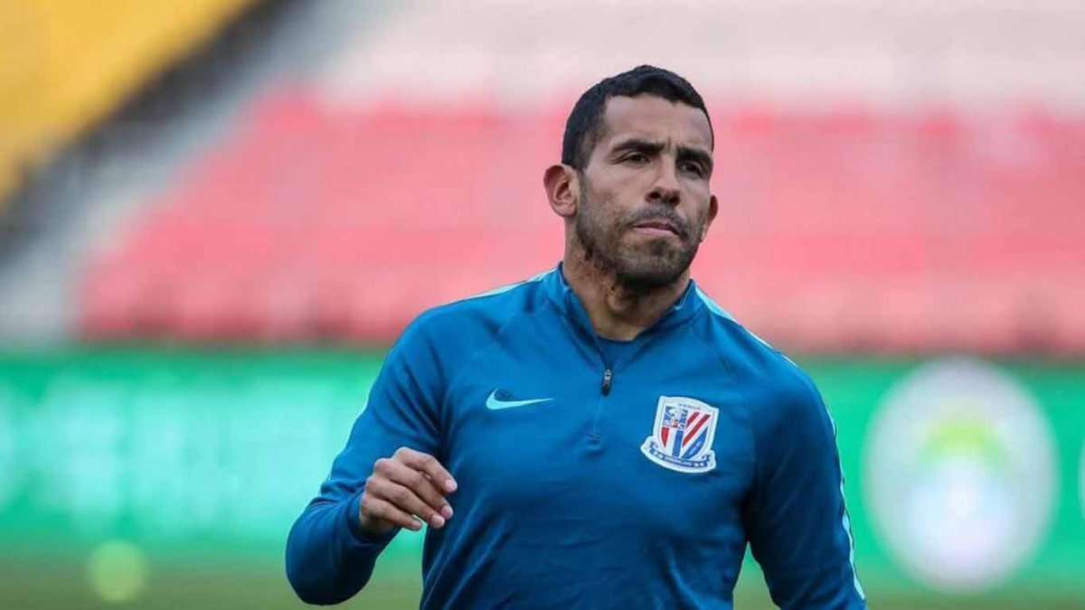 特维斯宣布退役,特维斯离开曼联了吗