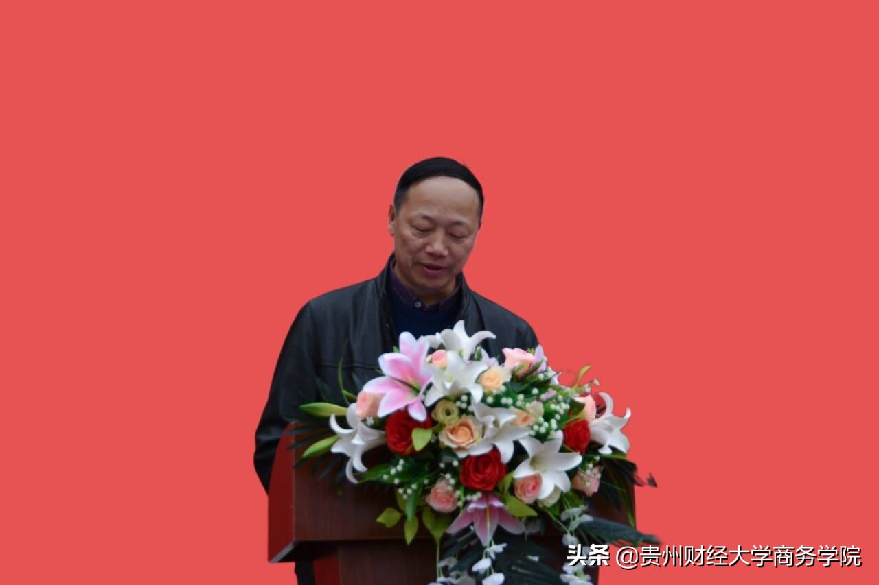 构建校园足球文化做新时代追梦人,校园足球不忘初心砥砺前行