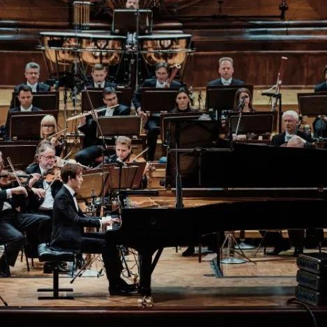 李云迪和上海歌剧院交响乐团演奏,钢琴音乐李云迪