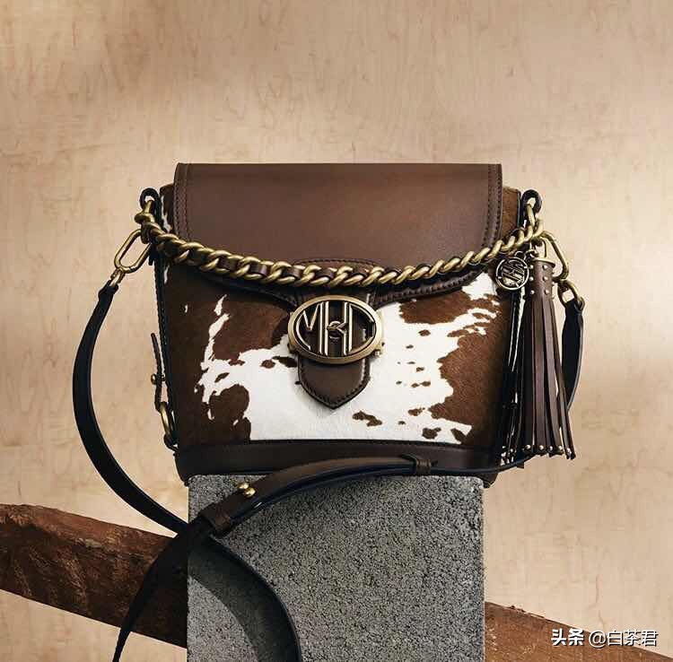 mk新款复古印花小包包,mk秋冬经典黑色包