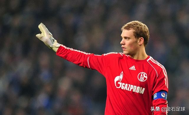 诺伊尔欧洲杯超级发挥,日耳曼战车队长诺伊尔