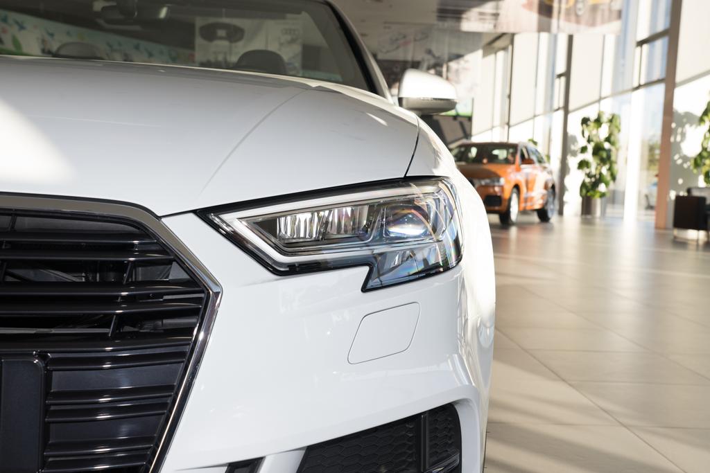 20万出头全新奥迪a3值得买吗,又要年轻又要性价比高的17奥迪a3