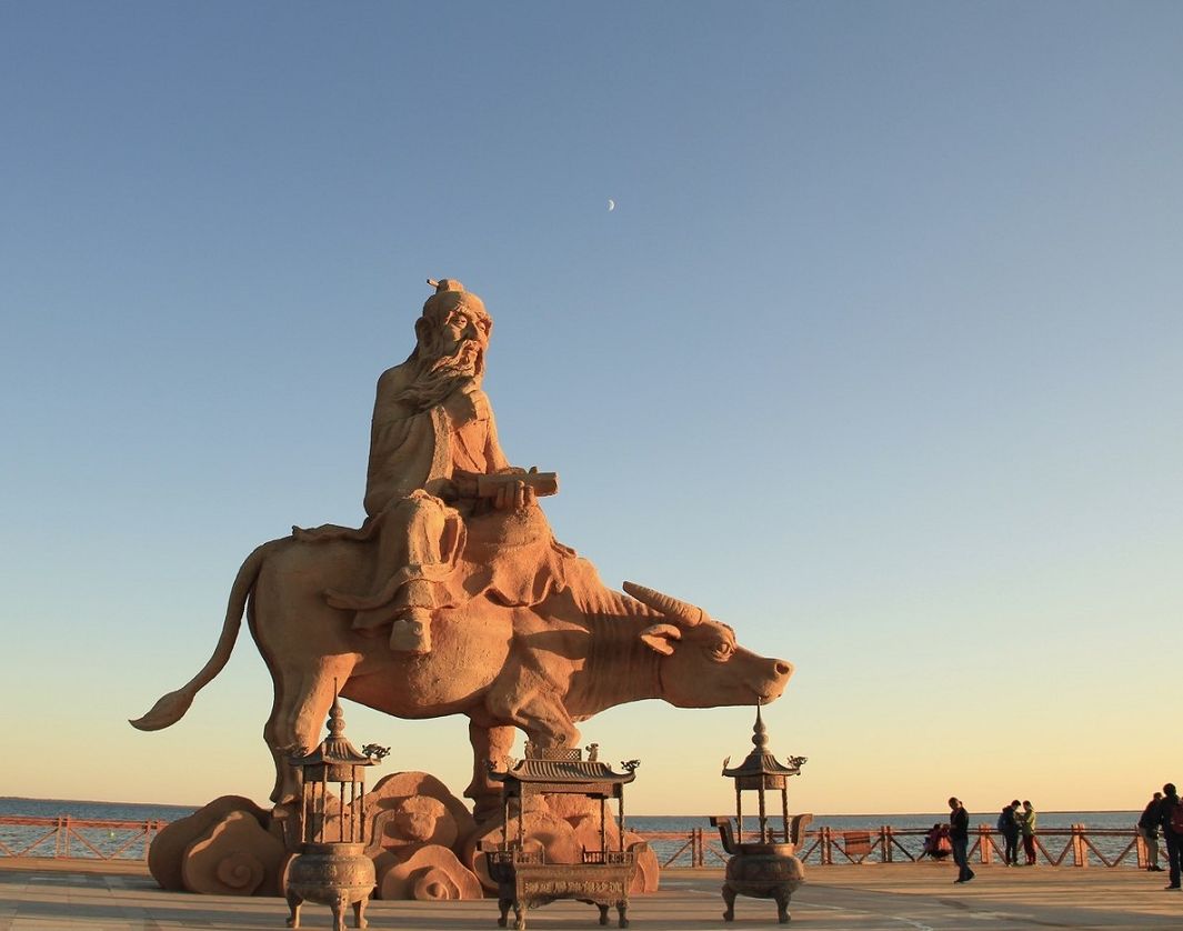 道德经第六十六章全文及译文解释,背诵道德经第六十六章原文及译文