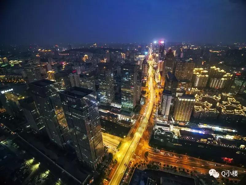 12年来，武汉地产人为何忘不了她……