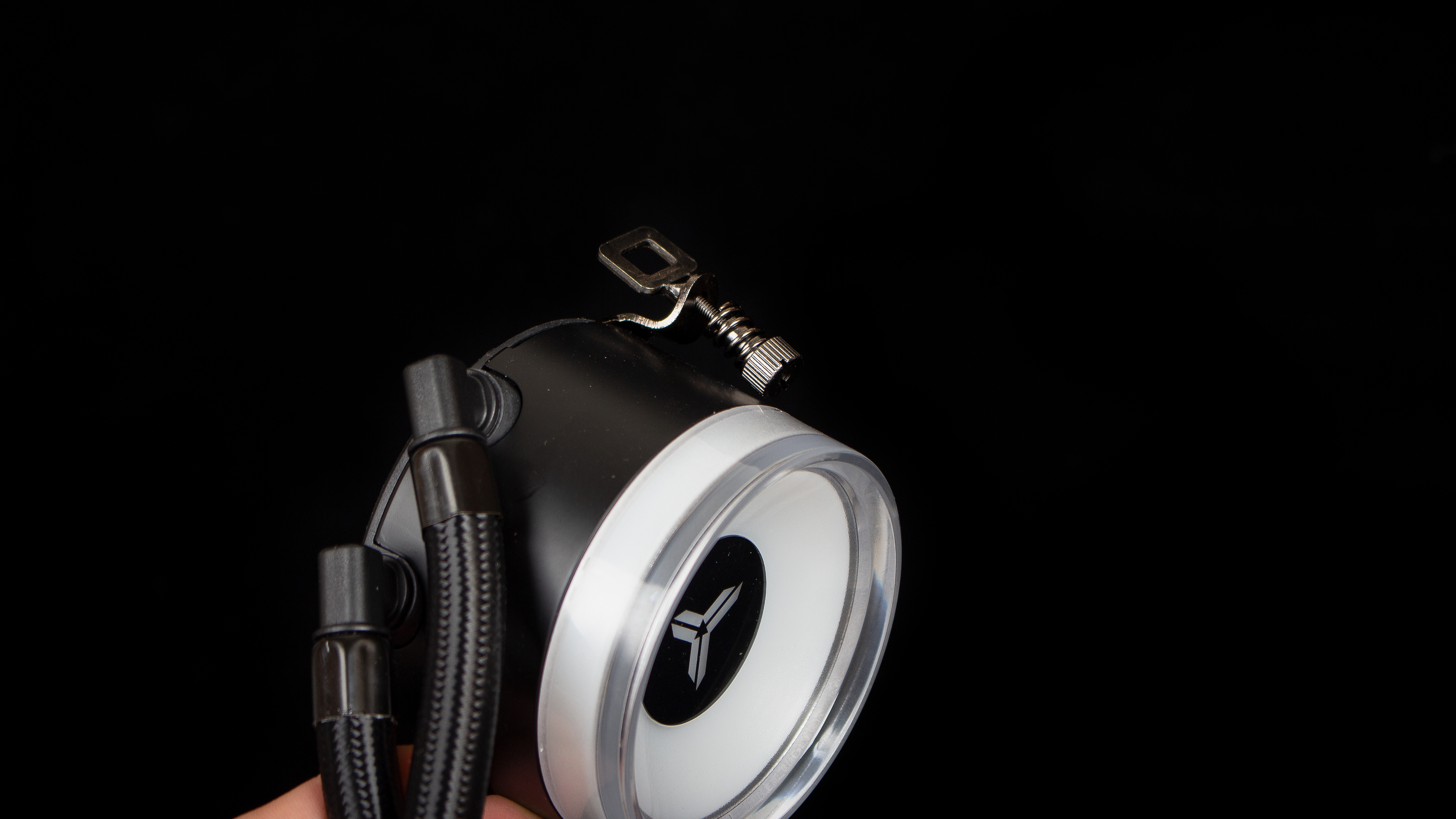 49年入国军?3700X+B550+2070S够用*党**装机