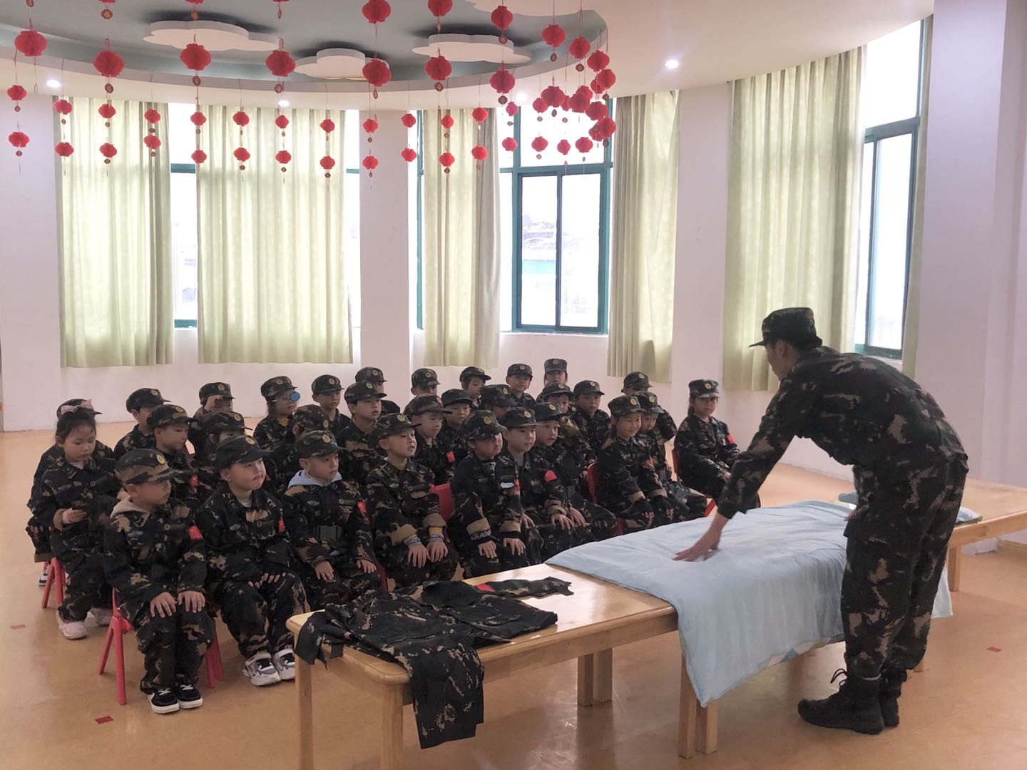 幼儿军警课交通安全篇,童军国防教育训练视频