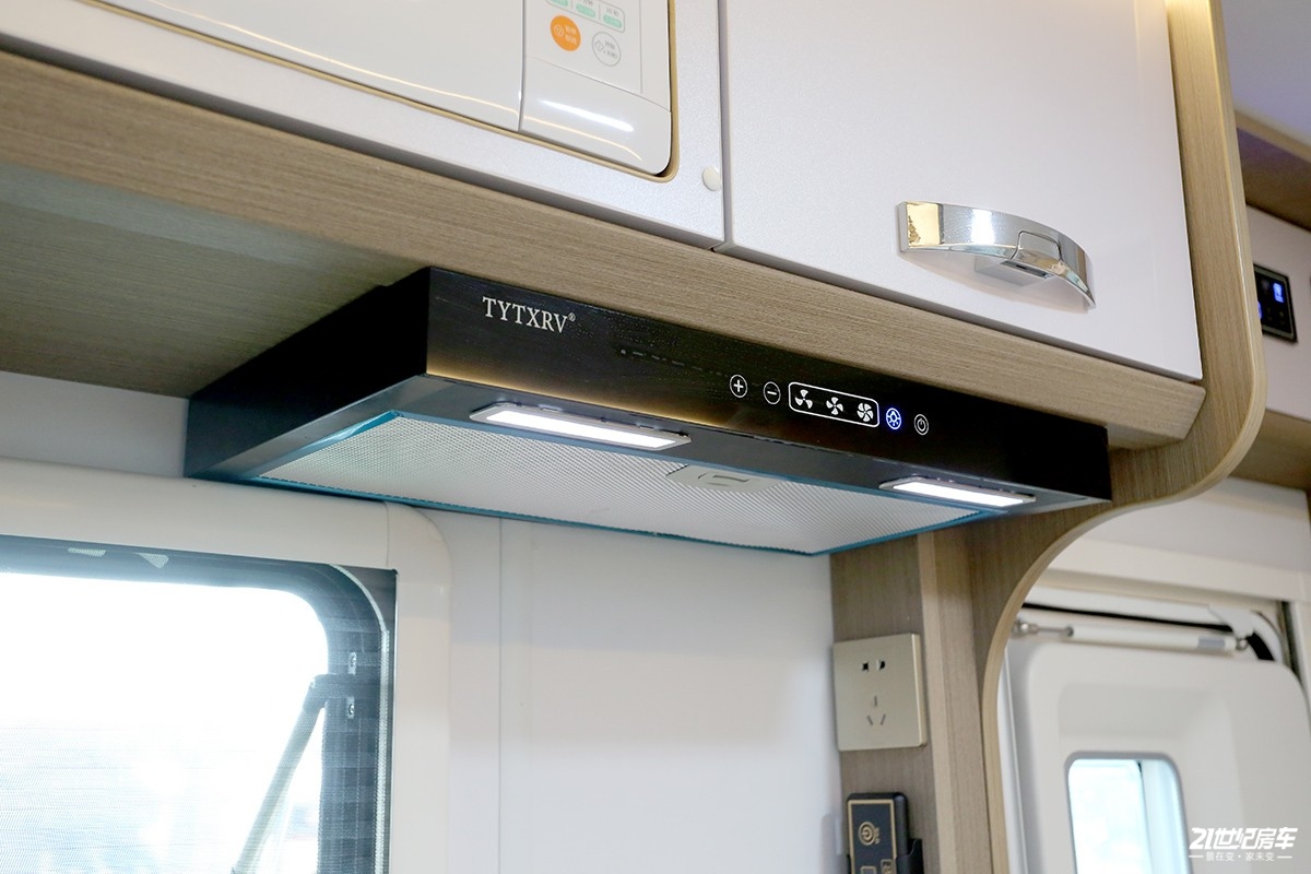 上汽跃进h300轻卡房车详解,上汽跃进h300和h500的区别