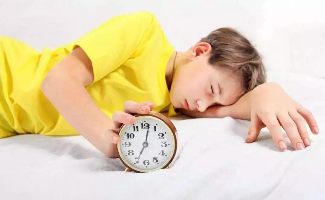 怎么判断小孩磨牙是有虫吃什么,小孩夜里磨牙是肚里有虫吗