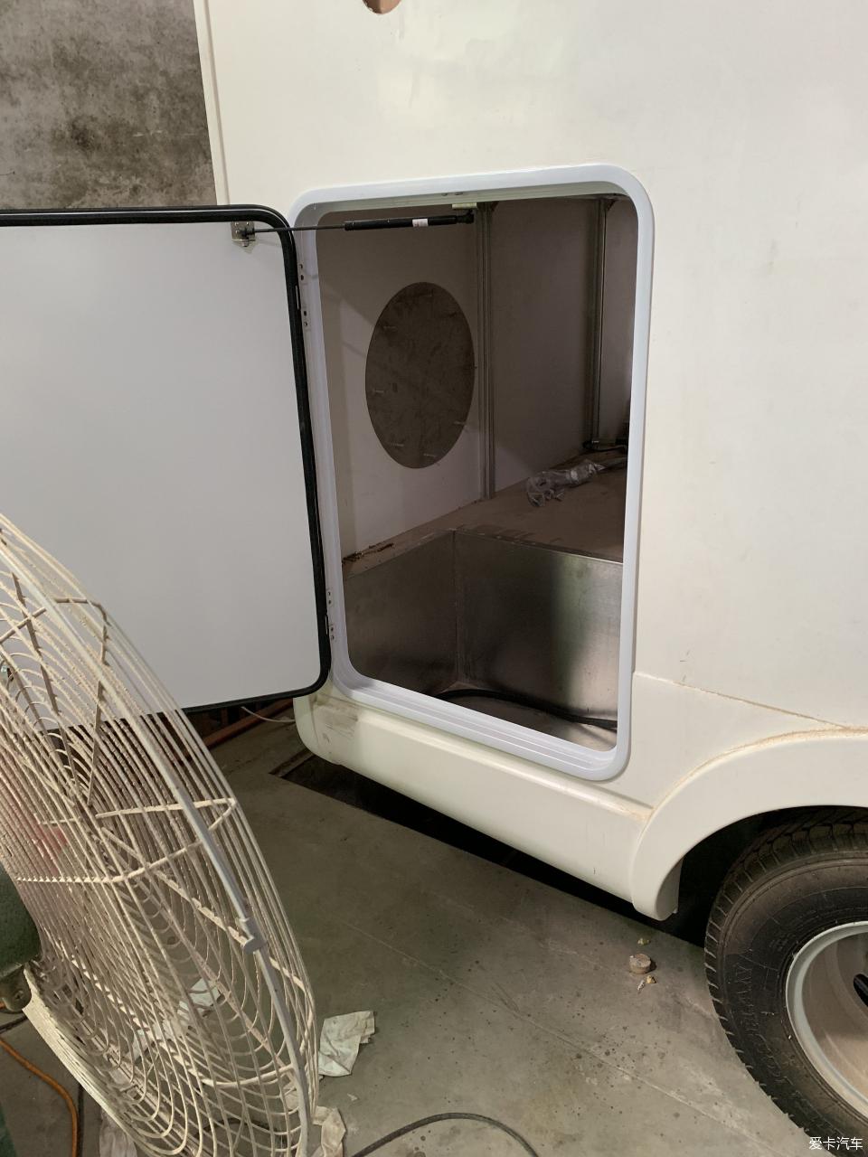 2.0t发动机搭载爱信8at变速箱suv,3.0t柴油v6发动机8at变速箱的车