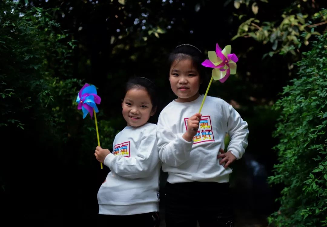 坐骨连体女婴现在状况,坐骨连体姐妹分离成功了吗