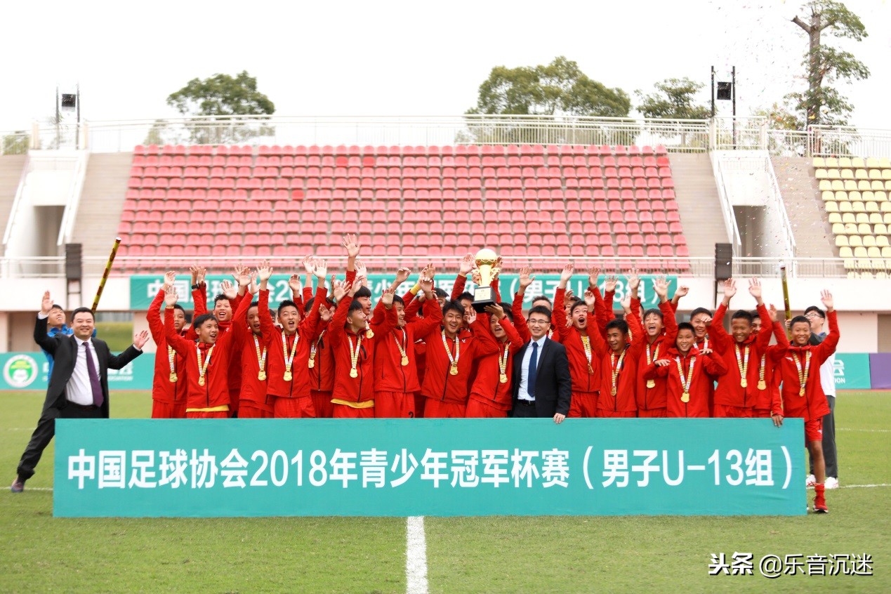 许家印投入青训,许家印一条龙青训