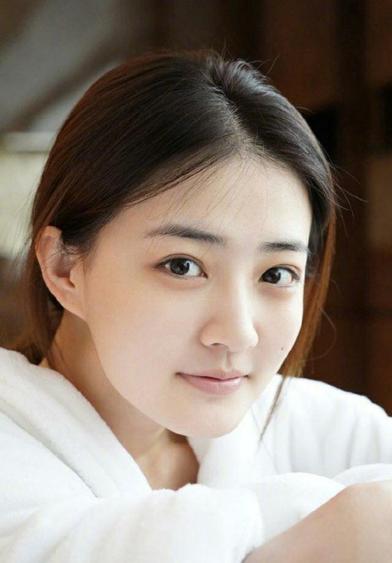 徐璐妆容教程,徐璐用的隔离霜