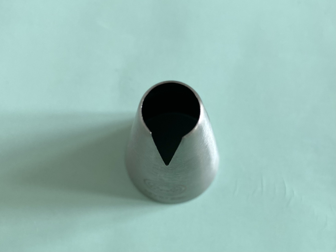 动物奶油裱花基础知识和手法,巧克力蛋糕裱花基础手法