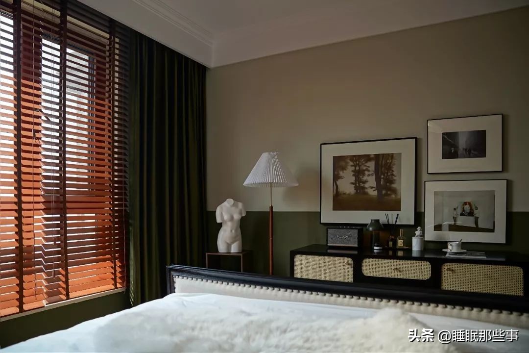 看了一眼她家的绿墙,我觉得我家还可以再抢救一下